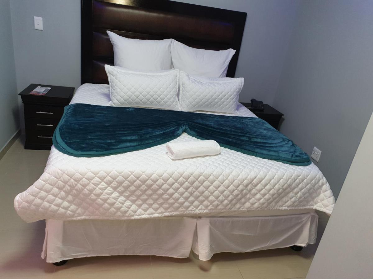 Emirates Garden Lodge Боксбург Екстериор снимка