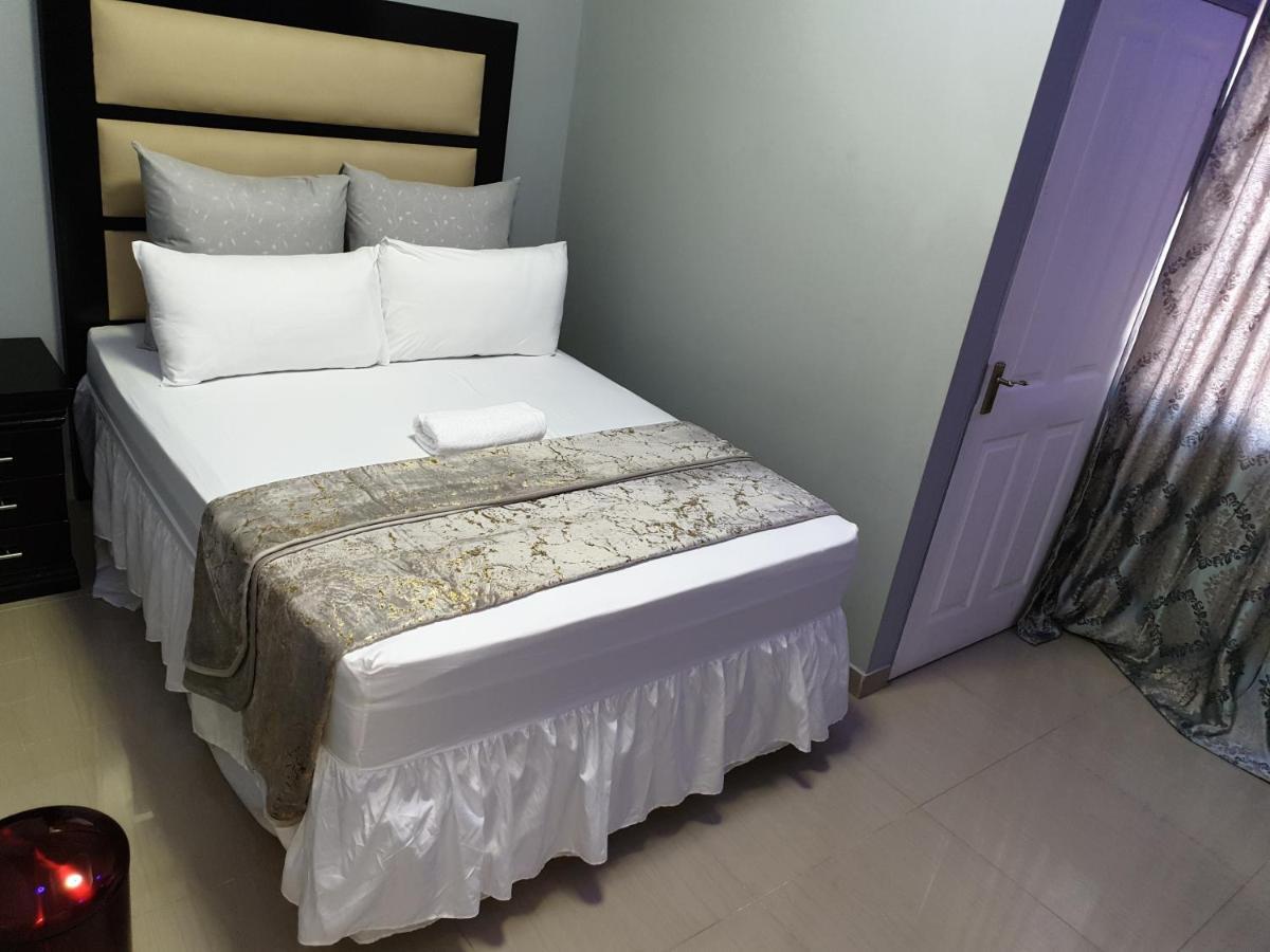 Emirates Garden Lodge Боксбург Екстериор снимка